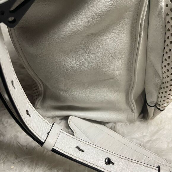 Rag and Bone Medium leather white Perforated Pilot satchel/ shoulder bag . - Picture 7 of 16